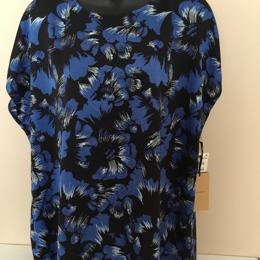 Halogen Blue and Black Sleeveless Boxy Blouse